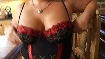 Reality sexiga äldre damer Kings: Jävla Ginebra Bellucci's Ass on a Bed of Roses på PorrHD