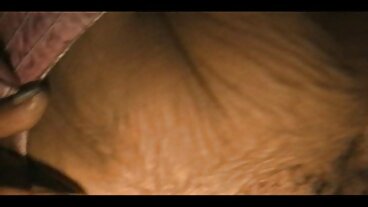 Happy mogen kvinna ending massage med en otrolig blond MILF